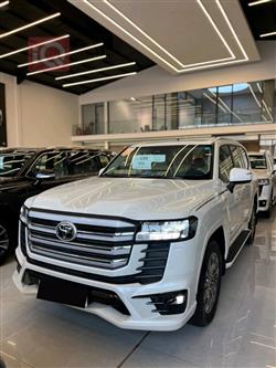 تۆیۆتا لاند کروزەر